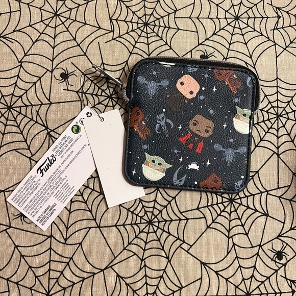 FUNKO POP STAR WARS COIN WALLET / PURSE - MANDALORIAN DISNEY - Picture 2 of 9